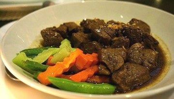 Beef Salpicao: Stir-Fried Garlic Beef