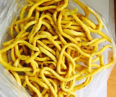 Shingaling (Filipino Junk Food Snack)