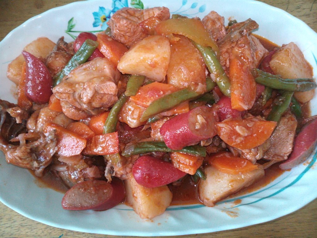 Filipino Afritada: Meat Stew Also Known as Apritada / Apretada