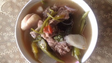 Sinigang na Baboy na May Okra, Gabi at Kangkong